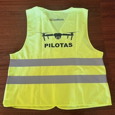 Šviesą atspindinti liemenė "Drono Pilotas"